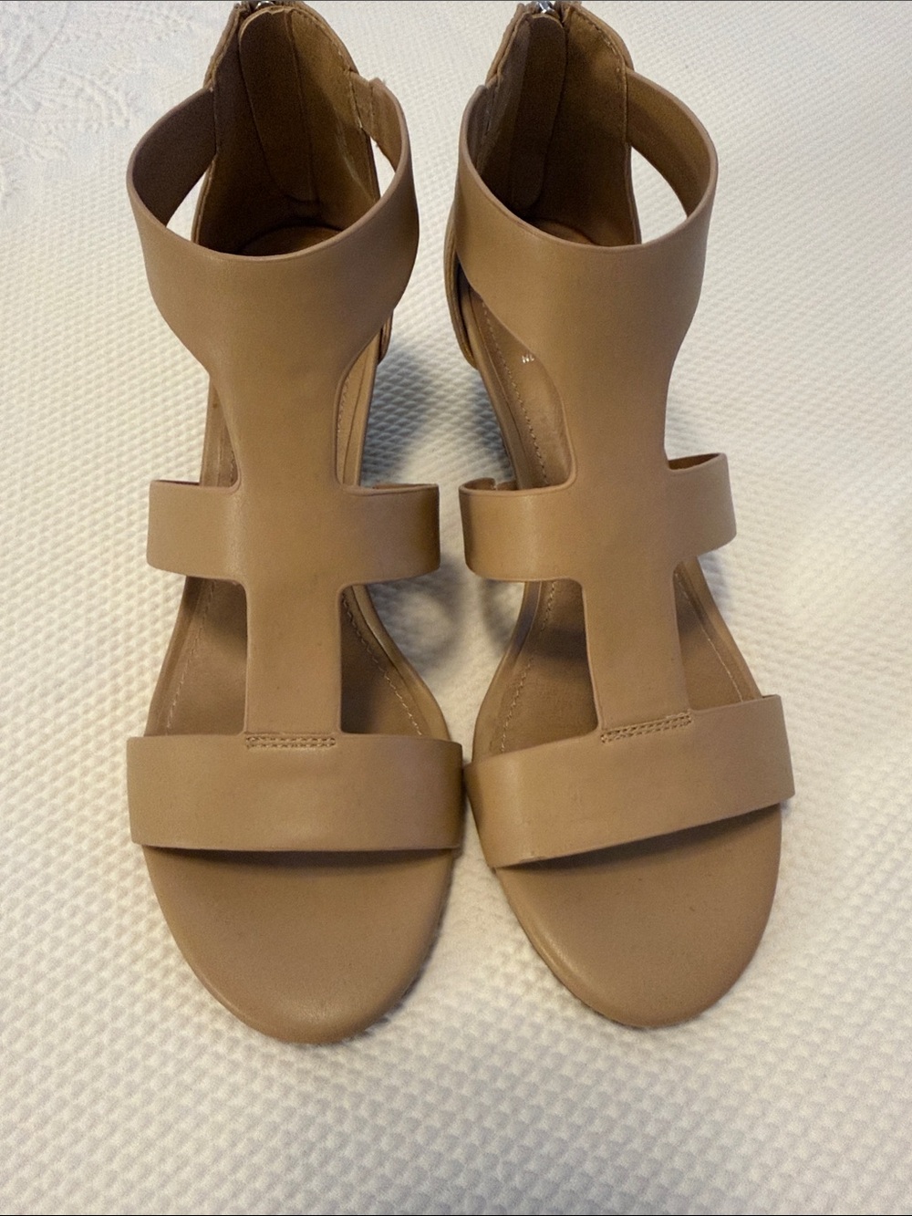 NWOT Women's New Direction “Devinda” Strappy Wedge Sandals - Picture 6 of 6